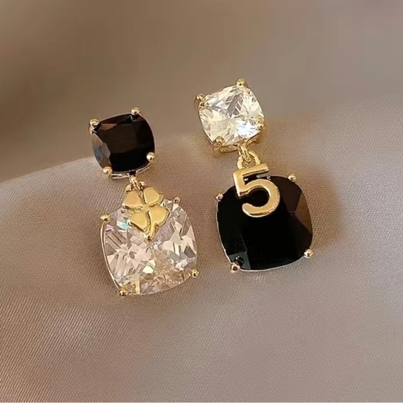 Crystal Number 5 Gold Drop Mismatched Earrings - Picture 3 of 16